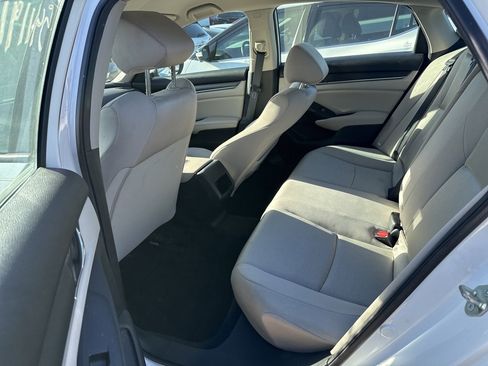 Used 2020 Honda Accord LX image 9