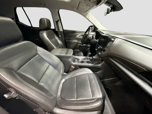 Used 2020 Chevrolet Traverse LT w/ LT Premium Package image 30