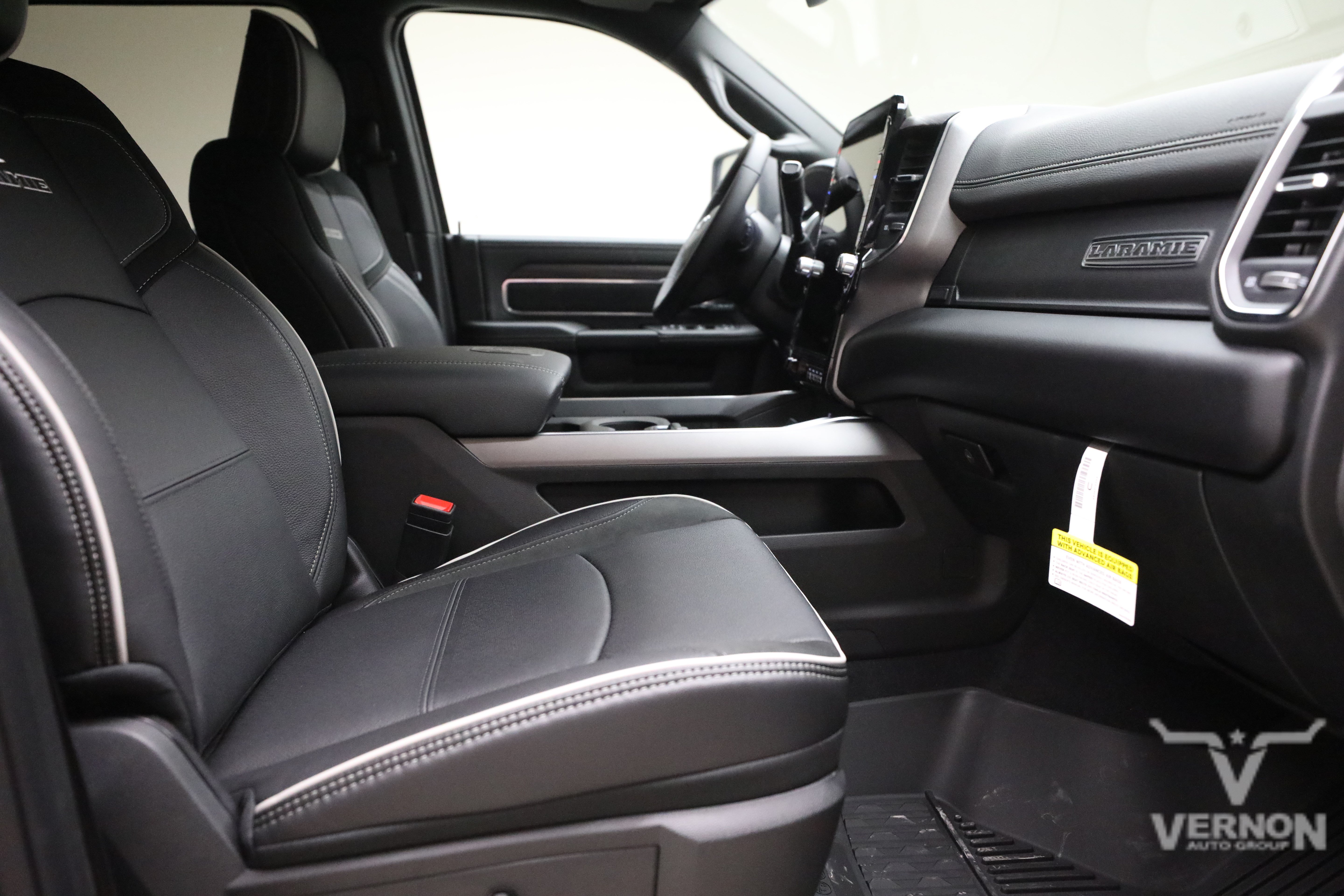 New 2027 RAM 3500 Laramie AWD/4WD image 11
