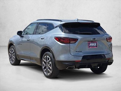 Used 2025 Chevrolet Blazer RS image 8