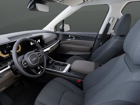 New 2026 Kia Carnival LX image 13