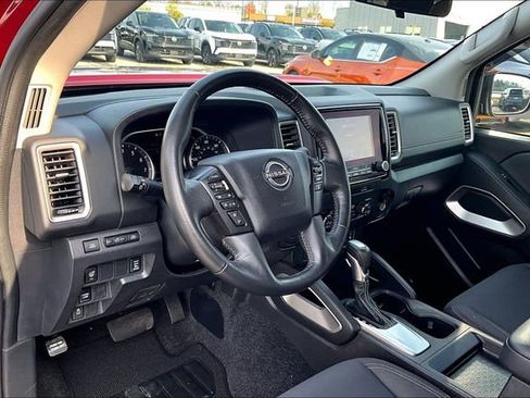 Used 2023 Nissan Frontier SV w/ SV Convenience Package image 7
