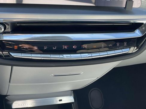 New 2025 Cadillac Lyriq Luxury image 26