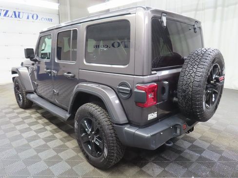 Used 2021 Jeep Wrangler Unlimited Sahara image 5