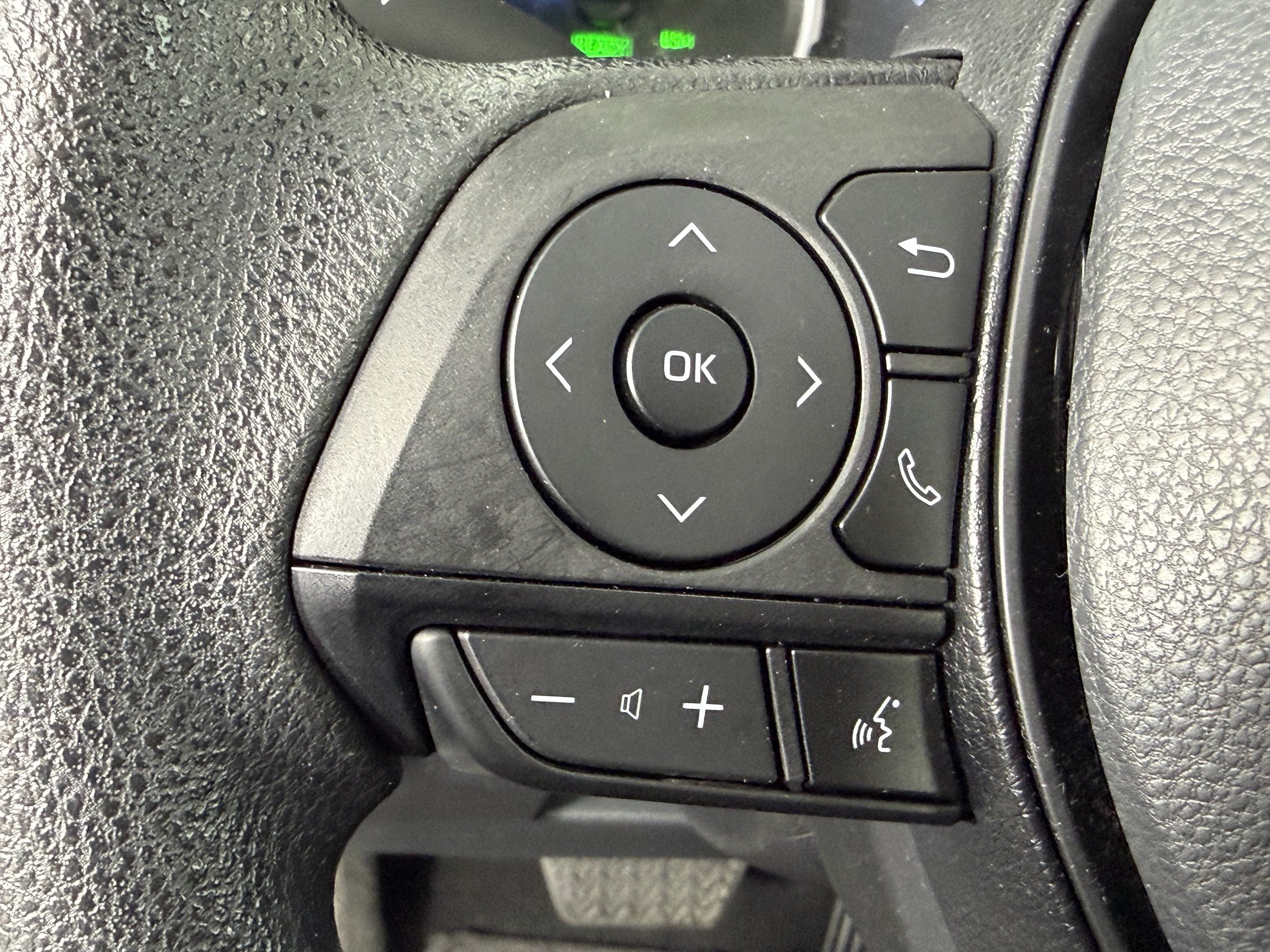 Used 2022 Toyota RAV4 XLE w/ Convenience Package AWD/4WD image 34