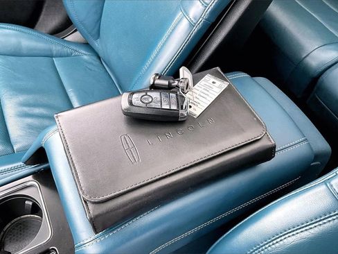 Used 2020 Lincoln Corsair Reserve w/ Elements Package image 35