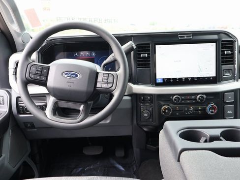 New 2026 Ford F250 XLT w/ XLT Premium Package image 18