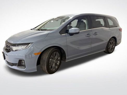 Used 2025 Honda Odyssey Touring image 7