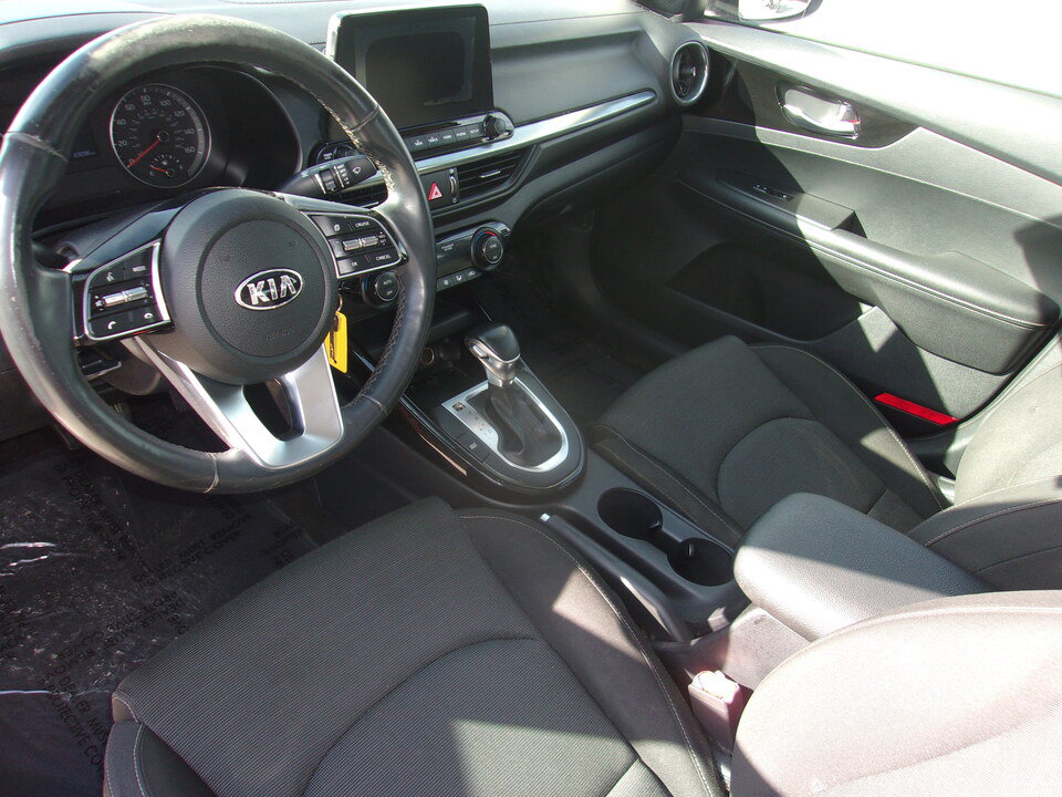 Used 2019 Kia Forte S w/ S Premium Package FWD image 9
