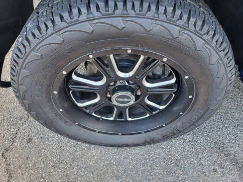 Used 2017 RAM 1500 Sport image 9