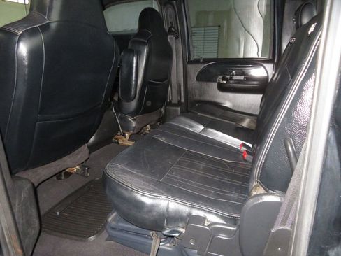 Used 2004 Ford F350 Harley-Davidson image 27