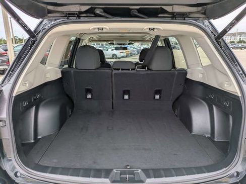 Used 2024 Subaru Forester Premium AWD/4WD image 15
