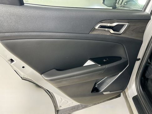 Used 2023 Kia Sportage X-Line w/ X-Line Premium Package AWD/4WD image 35