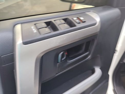 Used 2012 Toyota 4Runner SR5 image 9