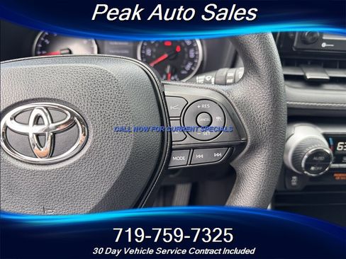 Used 2021 Toyota RAV4 XLE AWD/4WD image 16