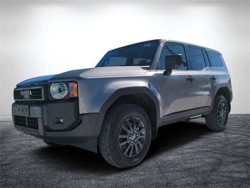 Used 2025 Toyota Land Cruiser image 8