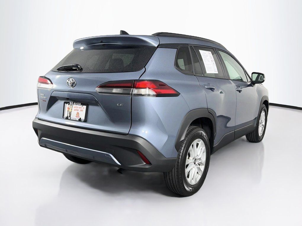 Used 2026 Toyota Corolla Cross LE FWD image 10