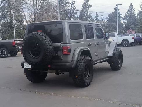 Used 2022 Jeep Wrangler Unlimited Rubicon w/ Xtreme Recon 35" Tire Package image 8