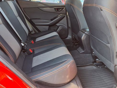 Used 2021 Subaru Crosstrek 2.0i Premium w/ Moonroof Package image 12