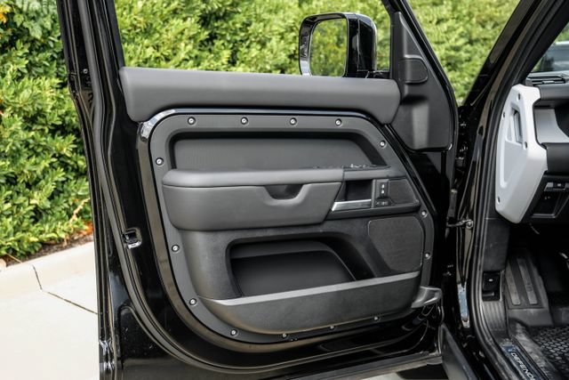 New 2026 Land Rover Defender 110 X-Dynamic SE AWD/4WD image 51