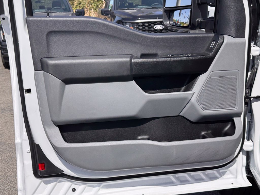 Used 2024 Ford F350 XL w/ XL Chrome Package RWD image 15