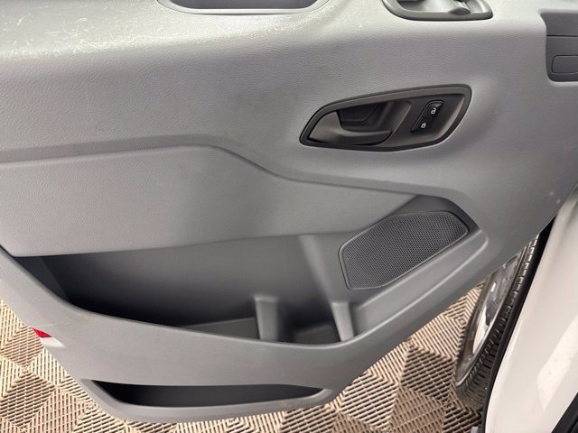 Used 2018 Ford Transit 150 XL RWD image 18