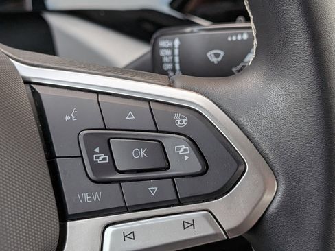 Used 2024 Volkswagen Taos S image 30