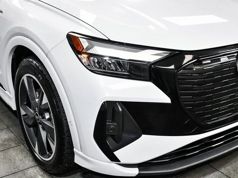 Used 2024 Audi Q4 e-tron Premium Plus w/ Premium Plus image 66