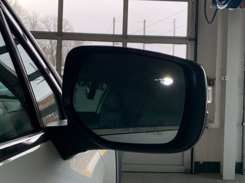 Certified 2024 Subaru Outback Limited image 28