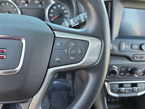 Certified 2024 GMC Terrain SLE w/ Driver Convenience Package image 4