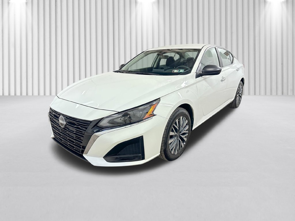 Used 2025 Nissan Altima 2.5 SV AWD/4WD image 13