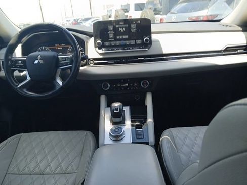Used 2024 Mitsubishi Outlander SEL FWD image 14