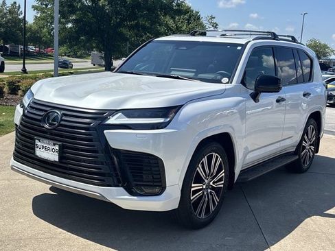 Used 2026 Lexus LX 700h Luxury w/ Appearance Package AWD/4WD image 12
