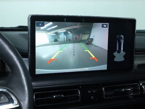 Certified 2023 Lincoln Nautilus AWD image 28