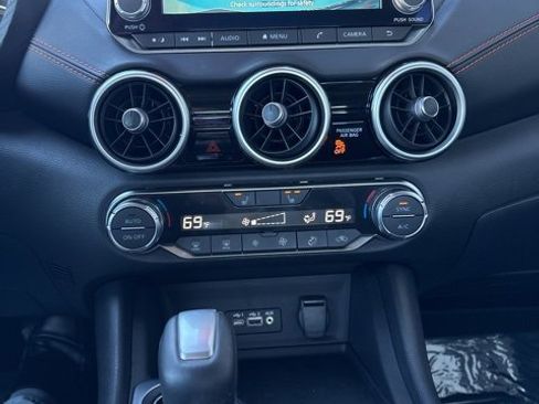 Certified 2025 Nissan Sentra SR image 10