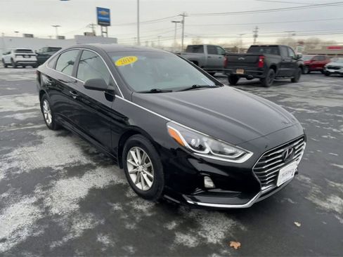 Used 2019 Hyundai Sonata SE image 2