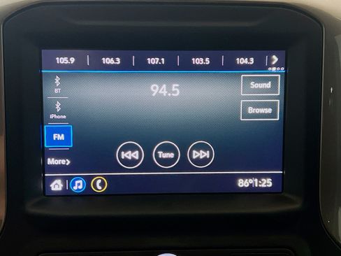Used 2021 Chevrolet Silverado 1500 W/T w/ WT Convenience Package AWD/4WD image 10