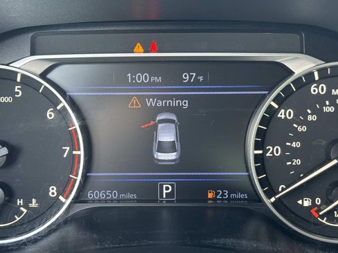 Used 2024 Nissan Altima 2.5 SR FWD image 27