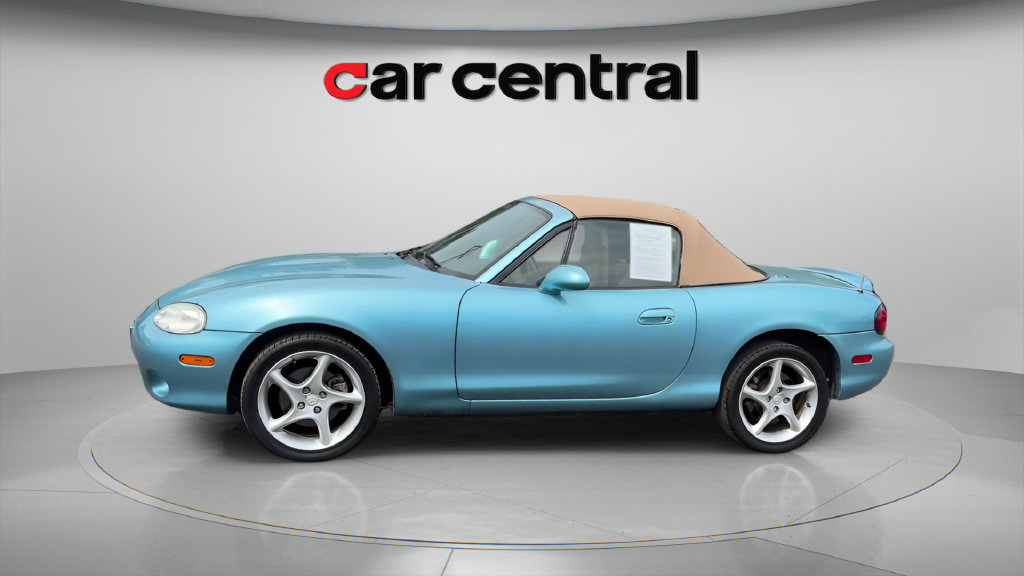 Used 2001 MAZDA MX-5 Miata RWD image 2