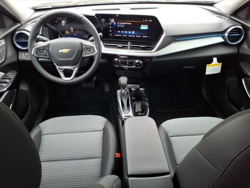 New 2026 Chevrolet Trax LT image 20