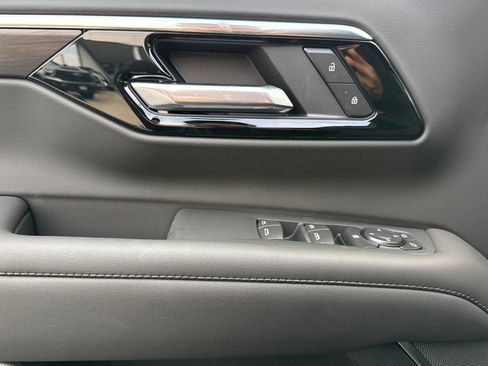 New 2026 Chevrolet Tahoe LS image 10