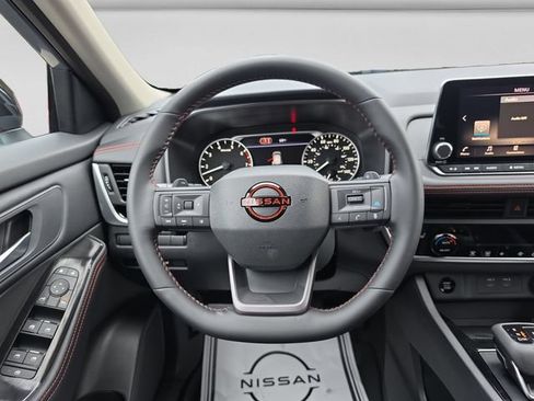 New 2026 Nissan Rogue SV AWD/4WD image 13