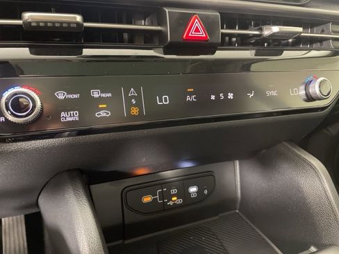 New 2026 Kia Sportage EX w/ EX Panorama Roof Package image 30