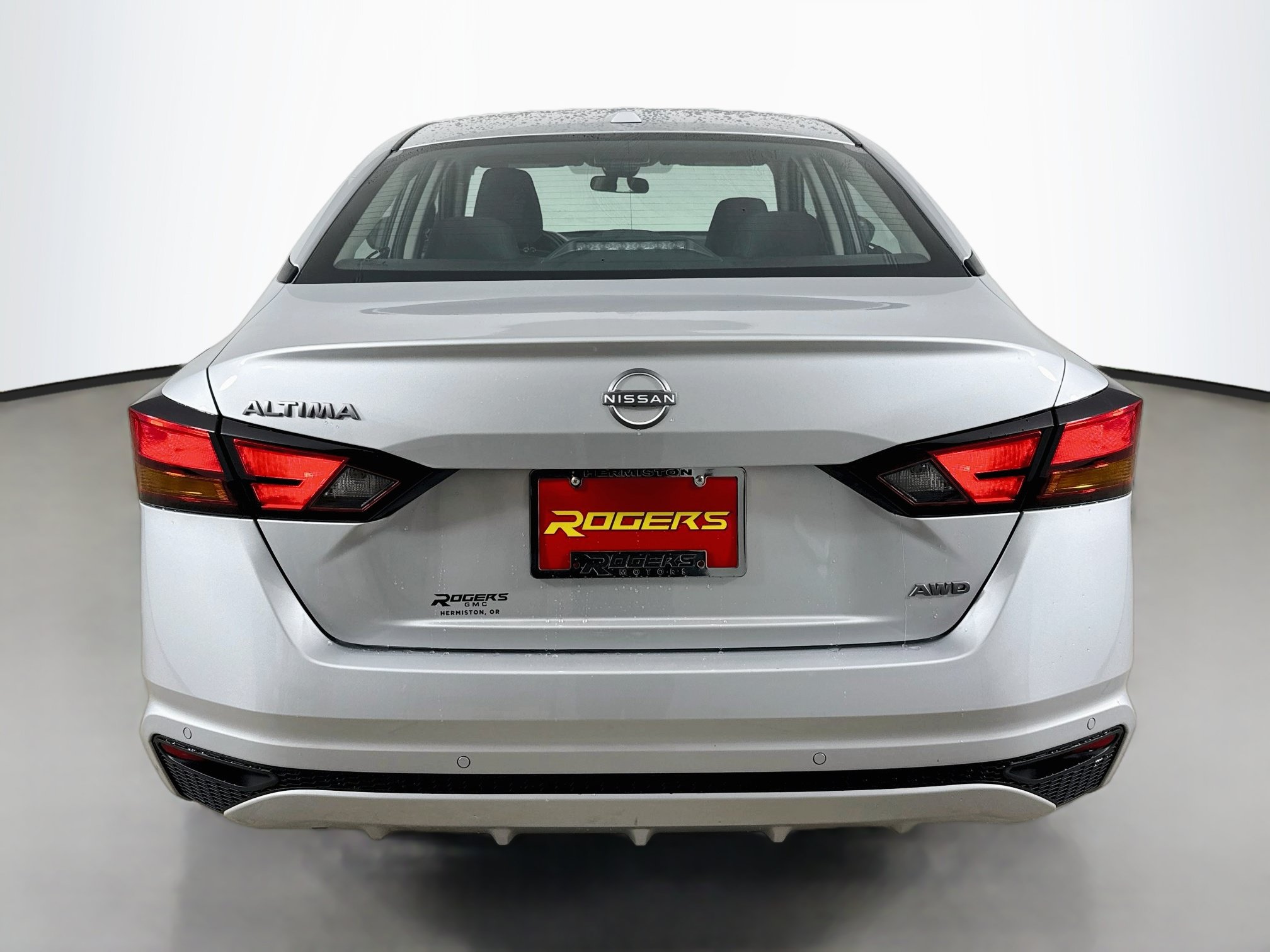 Used 2025 Nissan Altima 2.5 SV AWD/4WD image 7