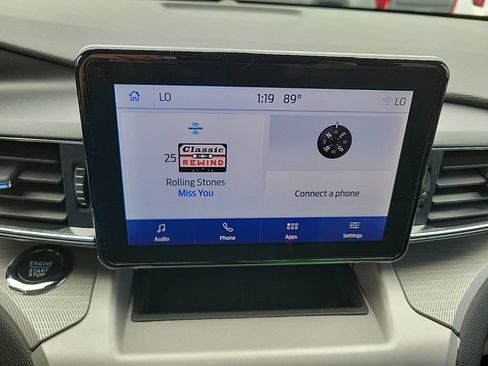 Used 2023 Ford Explorer XLT w/ Equipment Group 202A AWD/4WD image 16