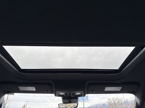 Used 2025 Chevrolet Silverado 1500 ZR2 w/ Technology Package image 16