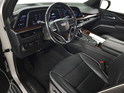 Used 2021 Cadillac Escalade Premium Luxury w/ Driver Assist Tech Package AWD/4WD image 19