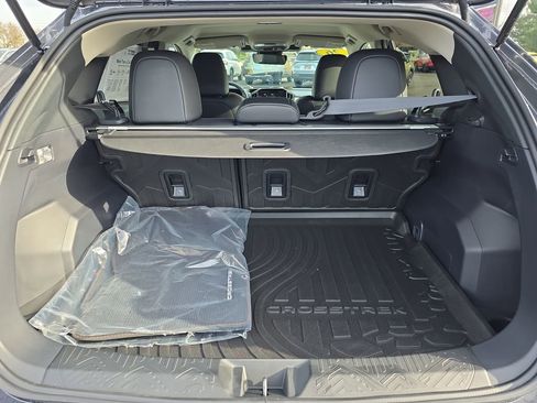 New 2026 Subaru Crosstrek 2.5i Limited w/ Popular Package #3A image 12