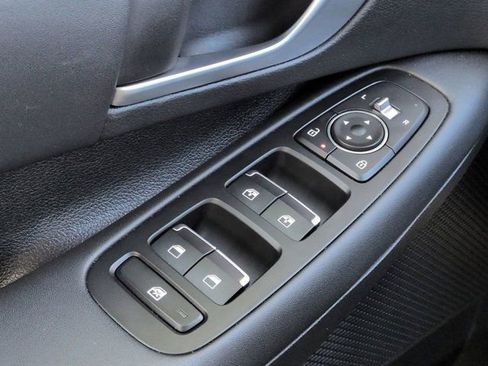 Used 2025 Hyundai Sonata SEL FWD image 21