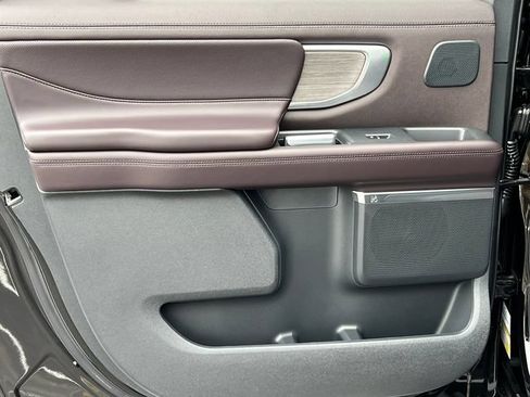 New 2025 Ford Expedition Max Platinum w/ Platinum Ultimate Package AWD/4WD image 35